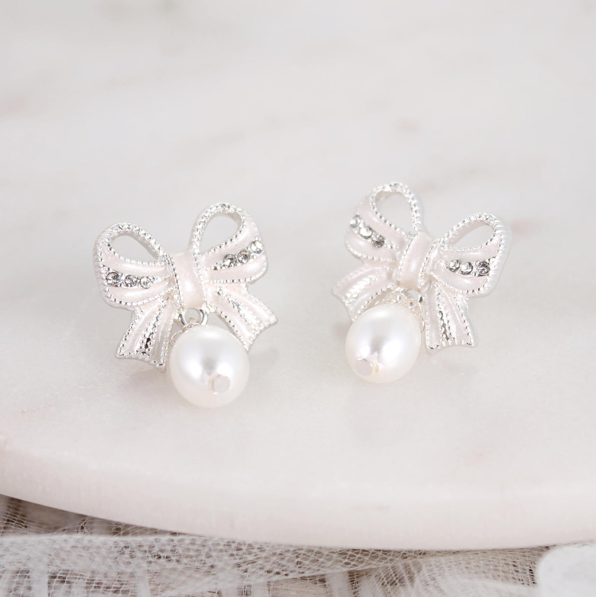 Crystal Bow w/ Dangle Pearl Earrings