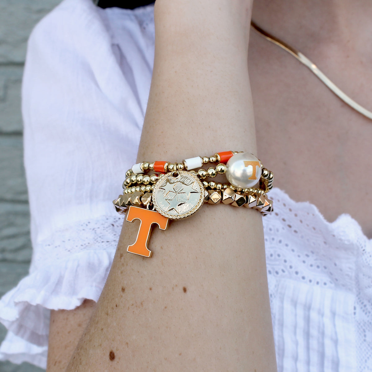 Tennessee Gold & Pearl Logo Stretch Bracelet Set