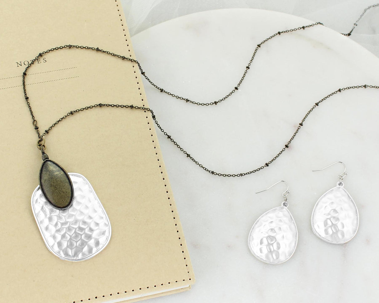 34” Vintage & Matte Silver Hammered Pendant Necklace