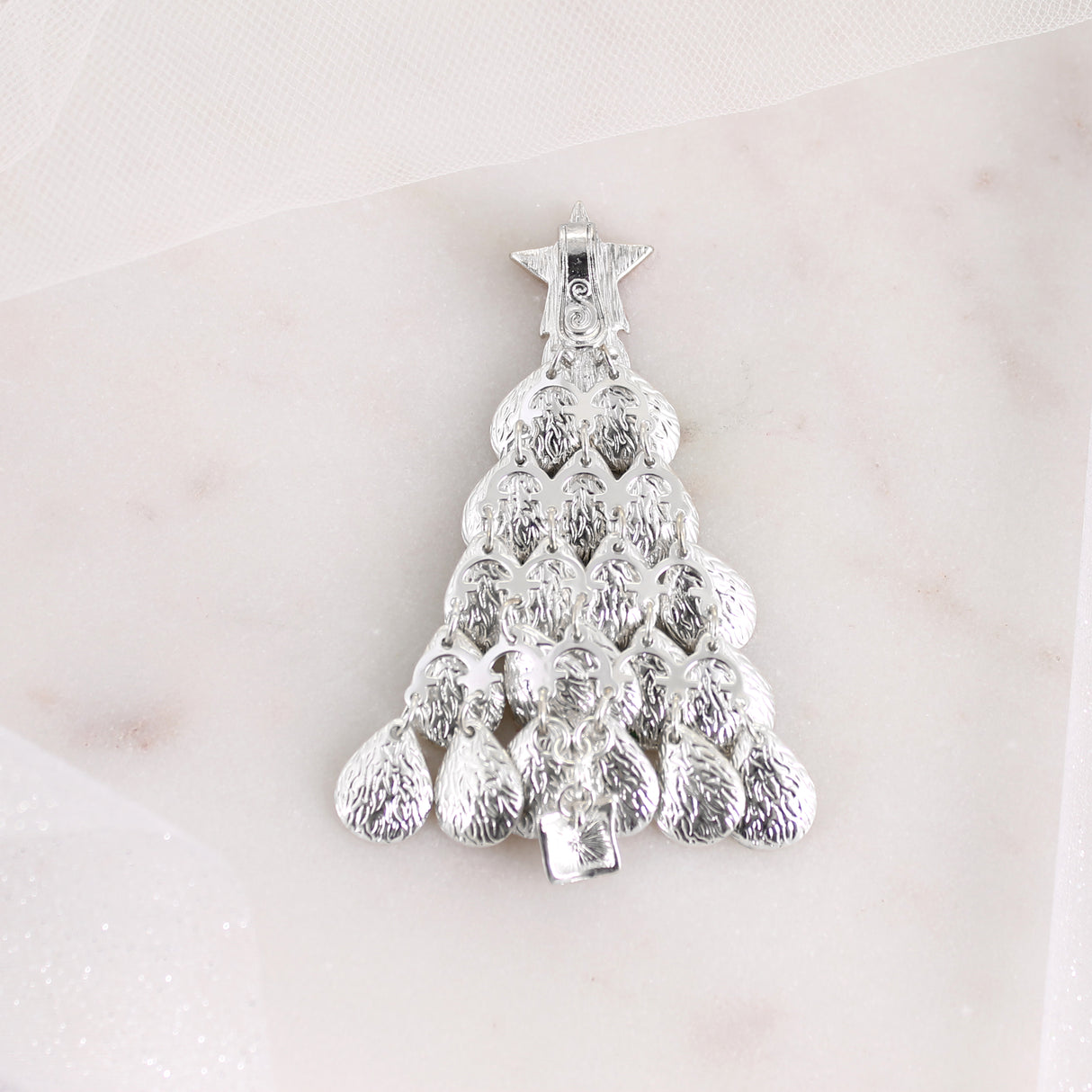 Dangle Leaf Christmas Tree Pendant