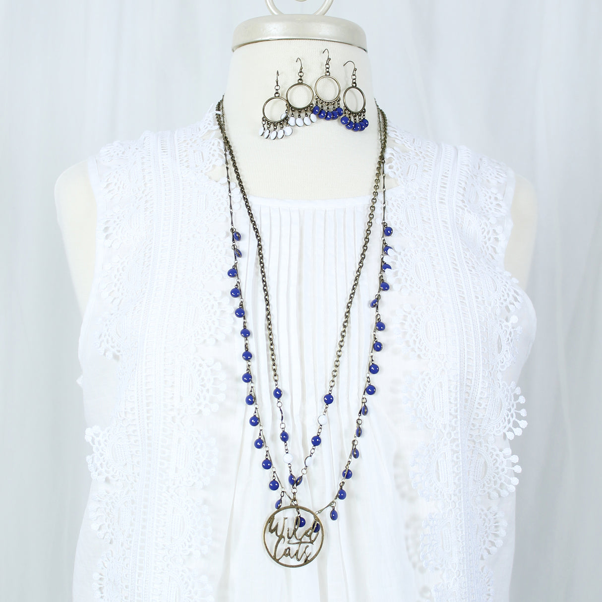 34” Kentucky Vintage Style Cutout Slogan Necklace